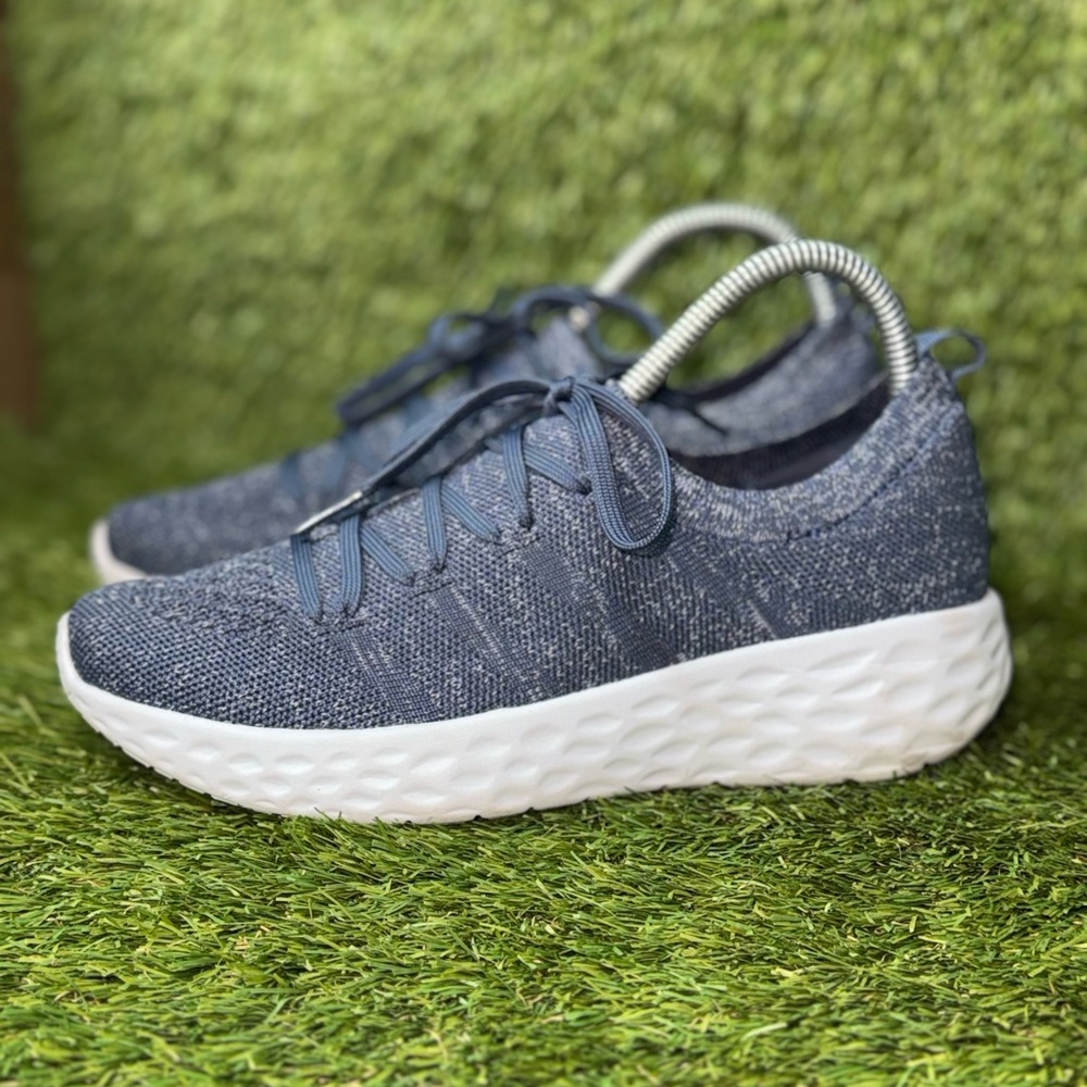 Aetrex Navy Knit Lace-Up Athletic Sneakers with White Sole